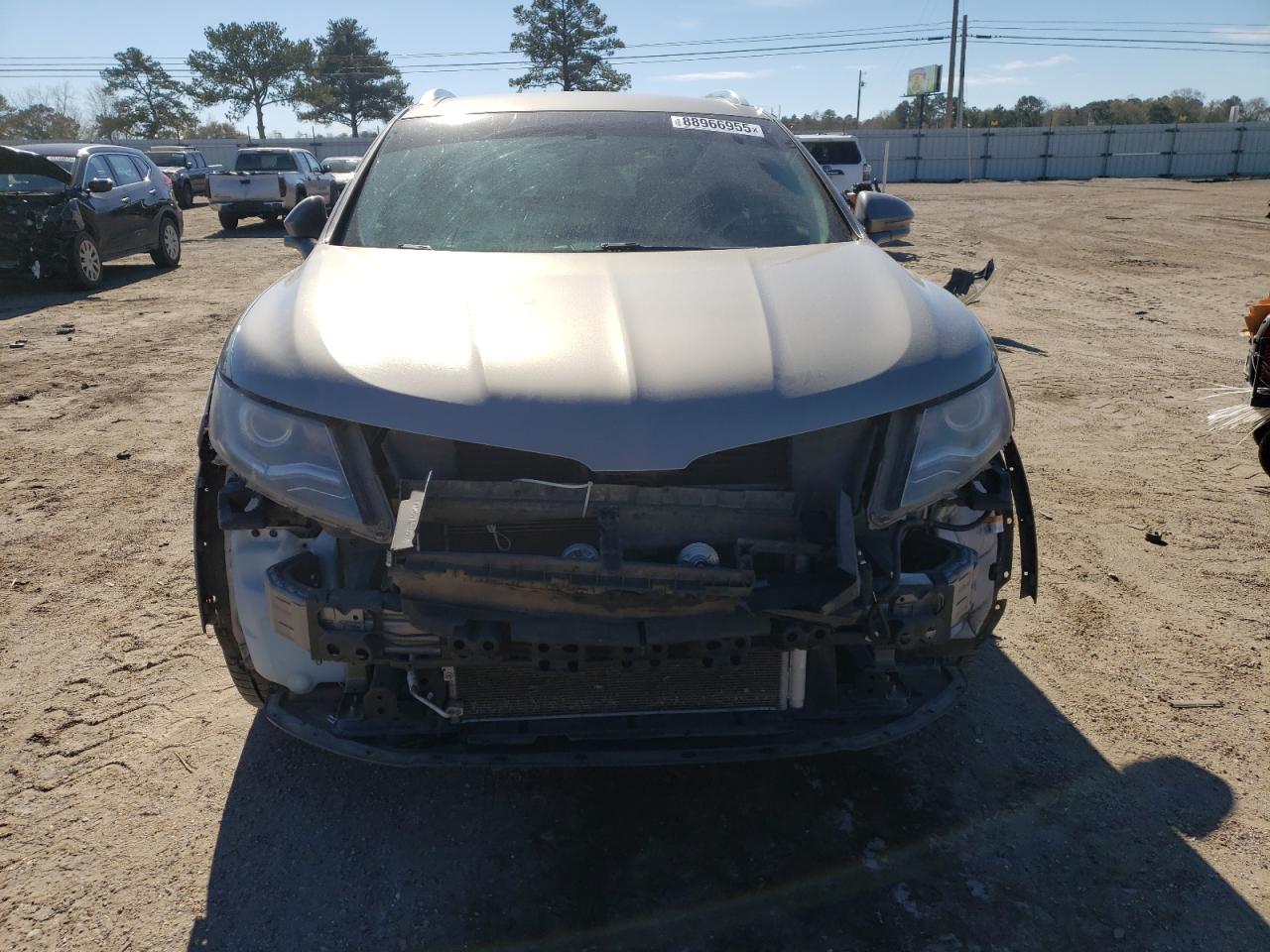 2016 Lincoln MKX VIN 2LMTJ6KR2GBL80413 Copart auction photo, front end damage thumbnail 5