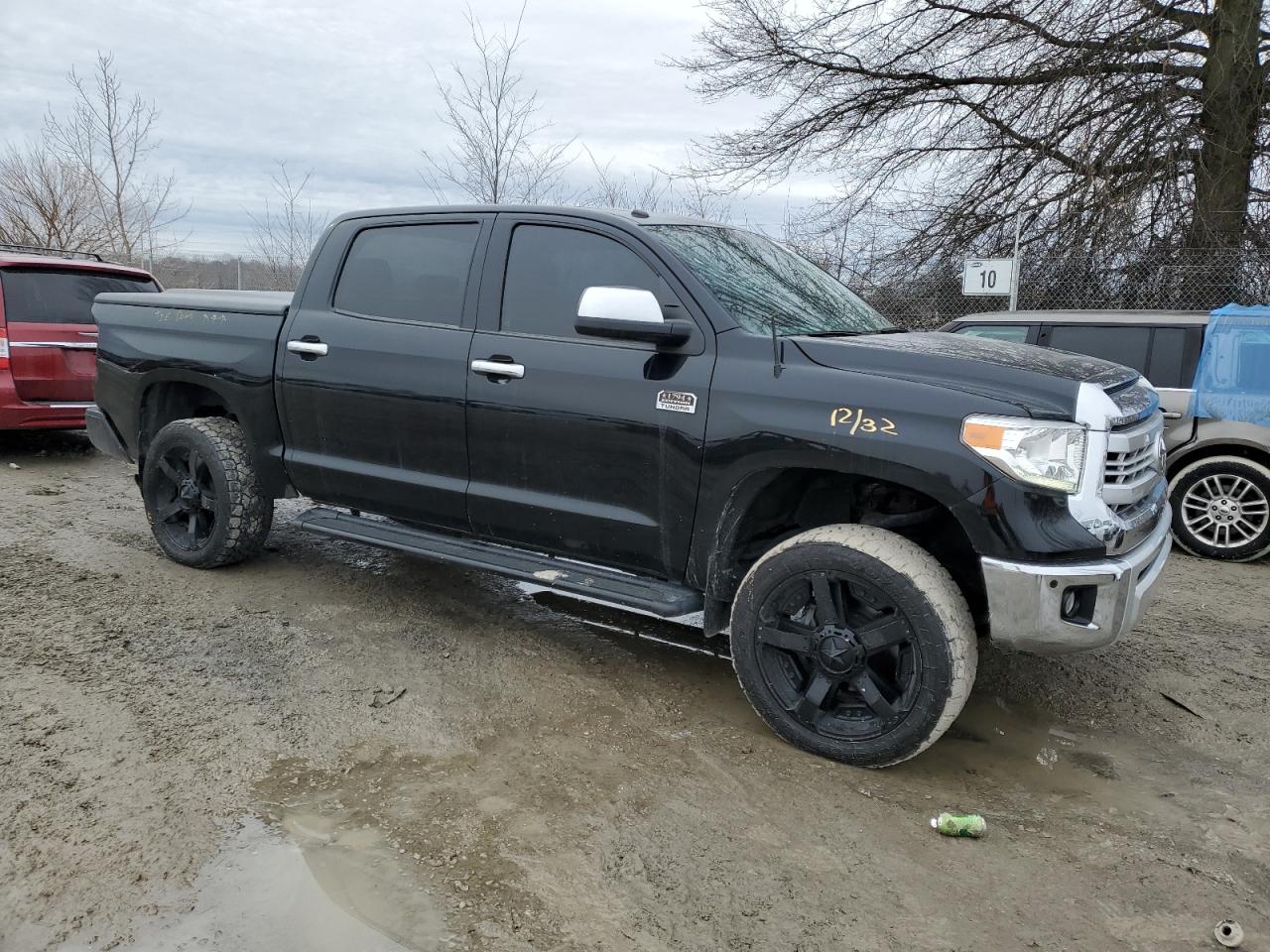 2015 Toyota Tundra VIN 5TFAW5F13FX483144 Copart auction photo, rear end / minor dent/scratches damage thumbnail 4