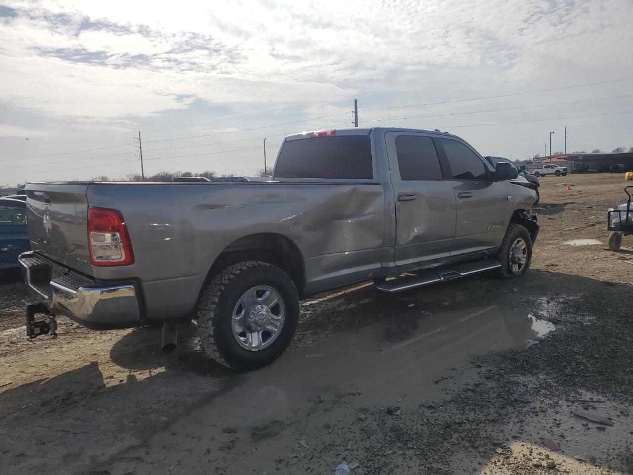 2022 RAM 2500 VIN 3C6UR5JL8NG104064 Copart auction photo, front end damage thumbnail 3