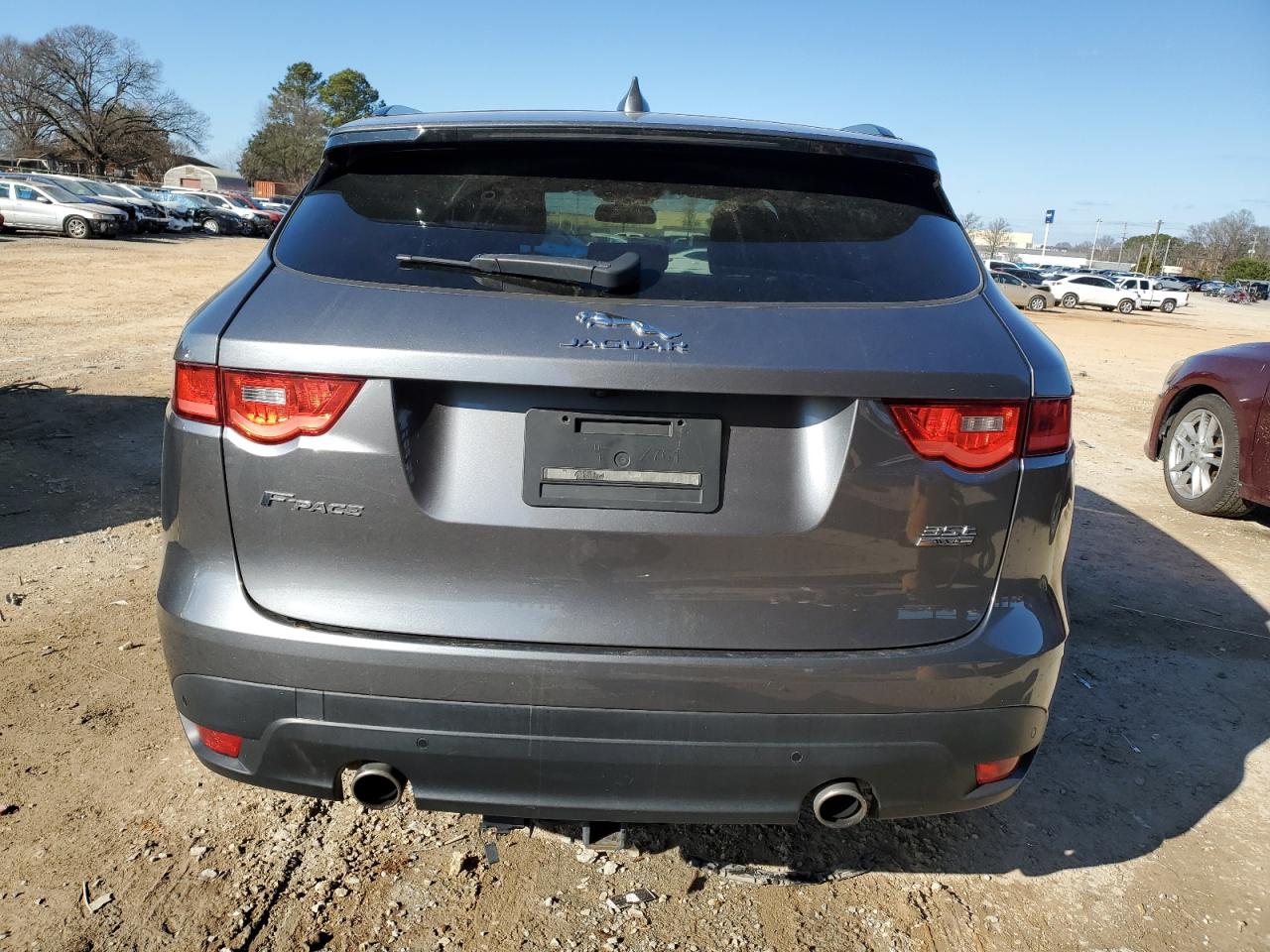 2017 Jaguar F-Pace VIN SADCK2BV7HA497070 Copart auction photo, front end / side damage thumbnail 6