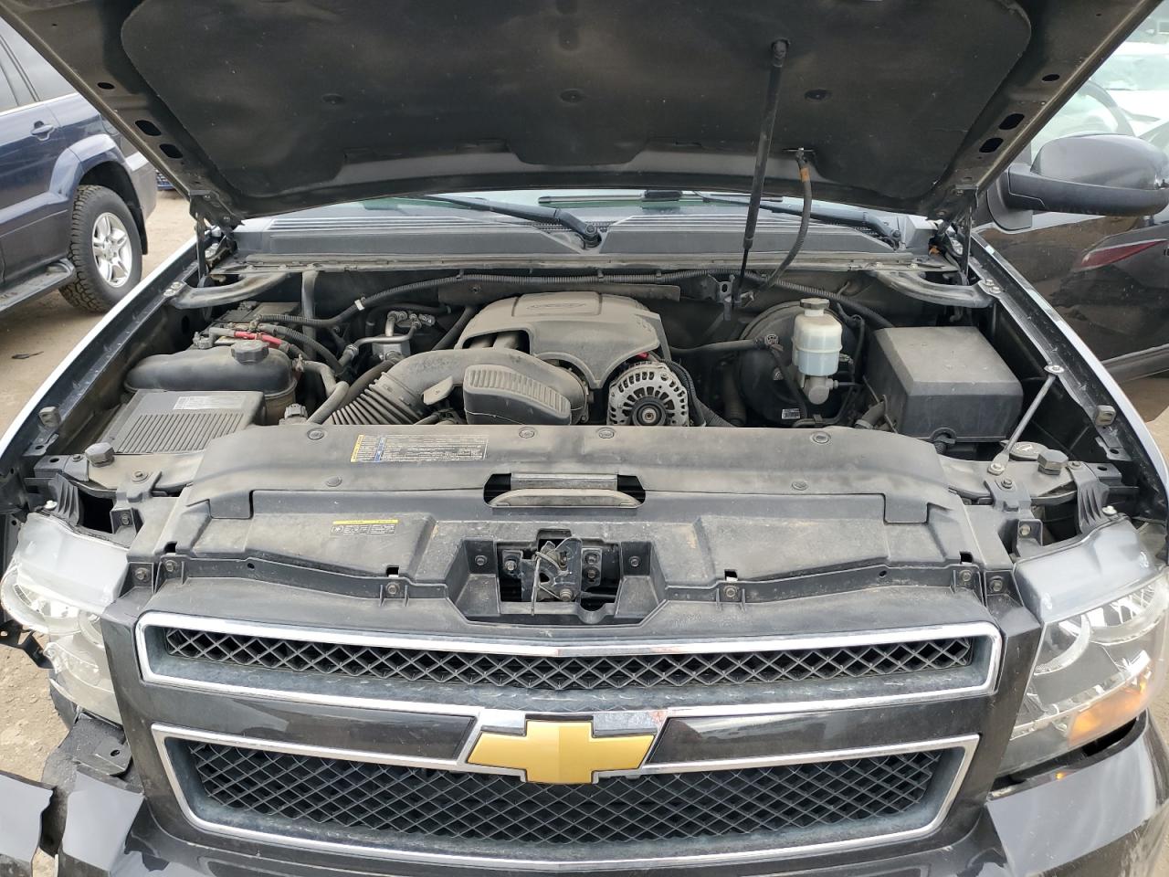 2010 Chevrolet Avalanche VIN 3GNVKFE09AG100713 Copart auction photo, hail / front end damage thumbnail 11