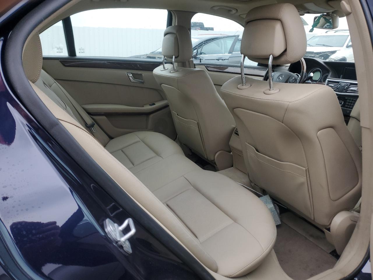 2011 Mercedes-Benz E-klasse VIN WDDHF8HB2BA362176 Copart auction photo, front end damage thumbnail 10