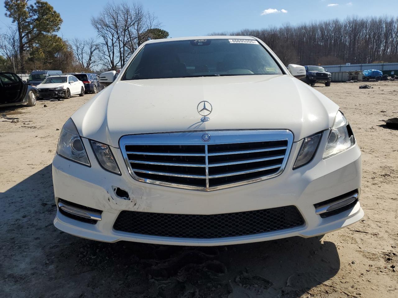 2012 Mercedes-Benz E-klasse VIN WDDHF8JB0CA610405 Copart auction photo, front end / minor dent/scratches damage thumbnail 5