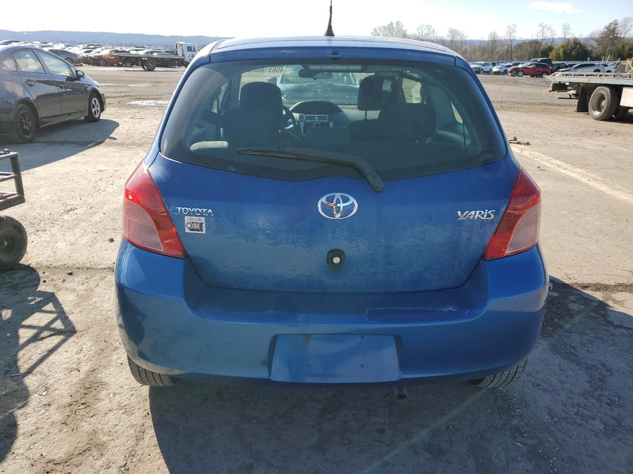 2008 Toyota Yaris VIN JTDJT923385218830 Copart auction photo, front end damage thumbnail 6
