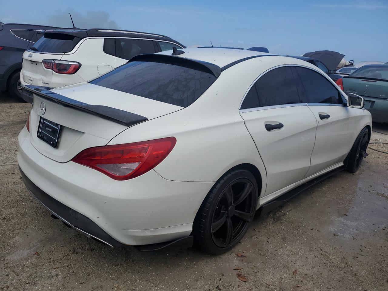 2018 Mercedes-Benz CLA-klasse VIN WDDSJ4EB4JN559942 Copart auction photo, water/flood damage thumbnail 3