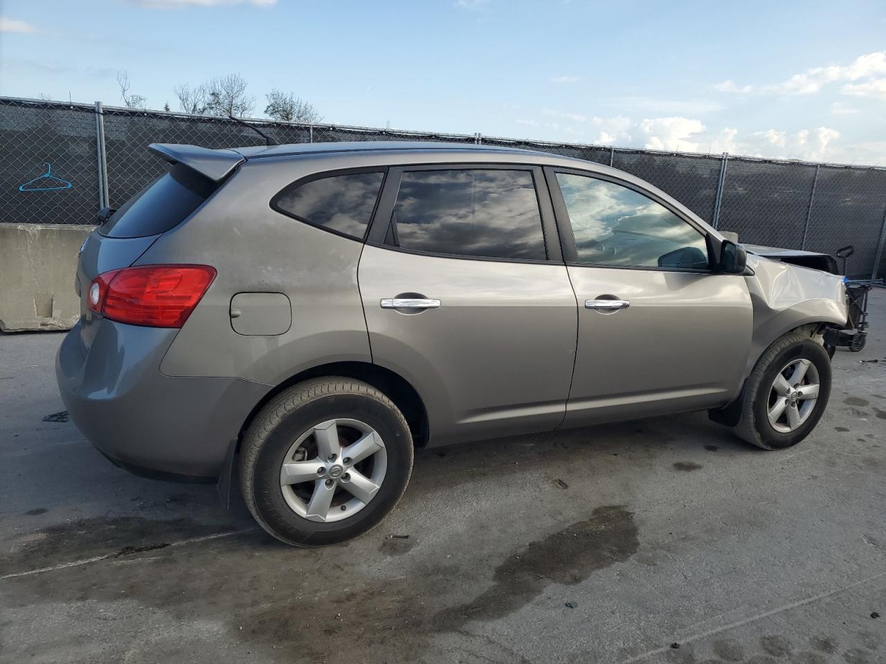 2010 Nissan Rogue VIN JN8AS5MT6AW015668 Copart auction photo, front end / side damage thumbnail 3
