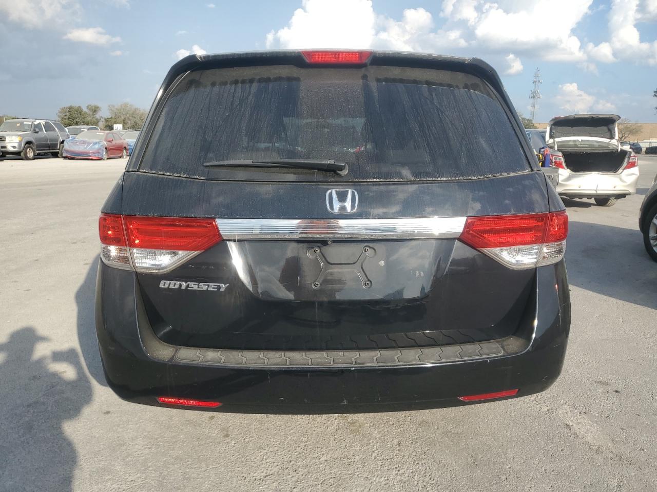 2015 Honda Odyssey VIN 5FNRL5H47FB097680 Copart auction photo, front end / minor dent/scratches damage thumbnail 6