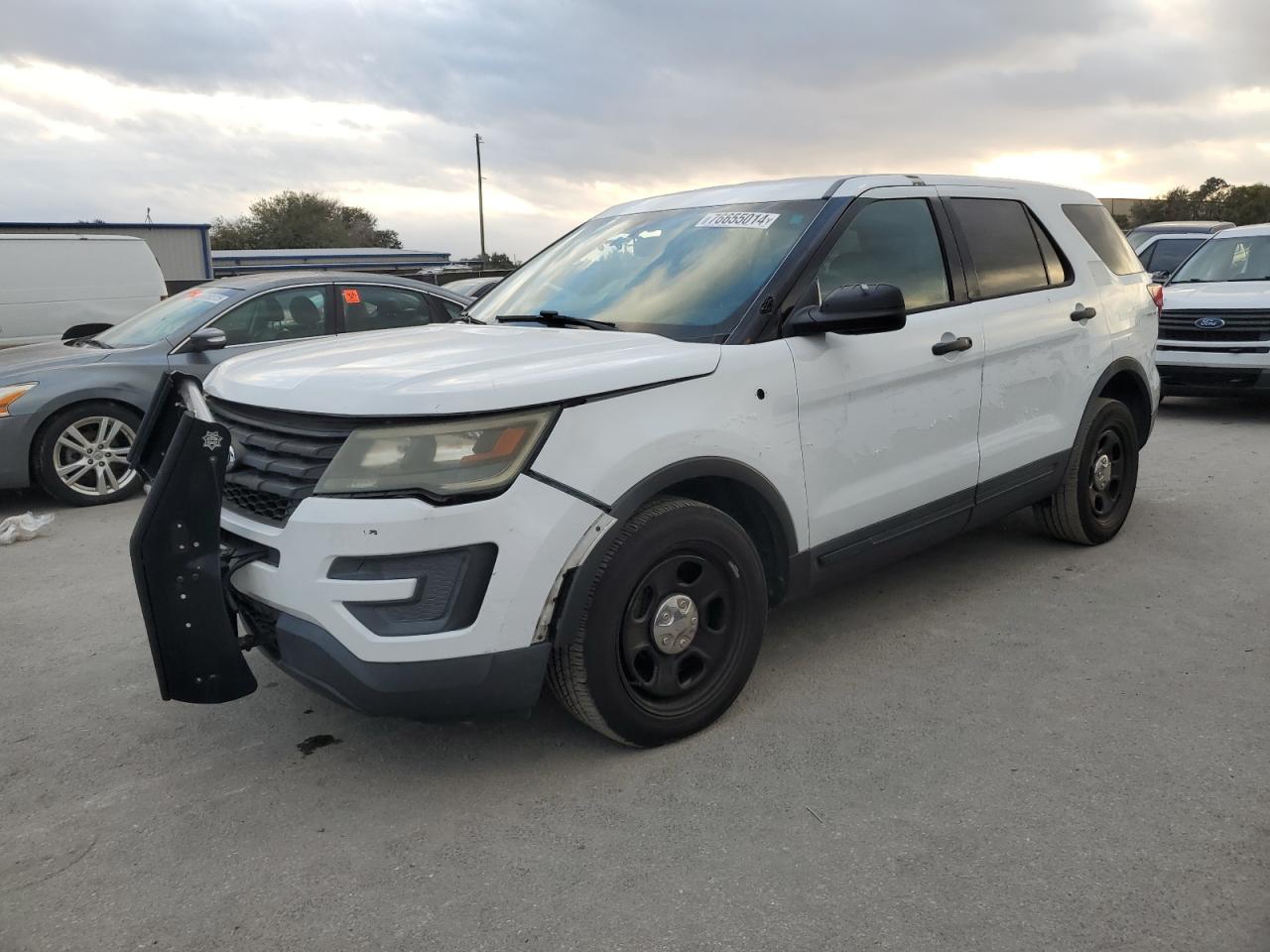 2016 Ford Explorer VIN 1FM5K8AR5GGD30631