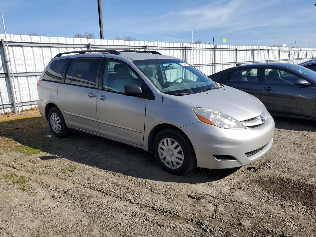 2008 Toyota Sienna VIN 5TDZK23C08S109764 Copart auction photo, rear end damage thumbnail 4