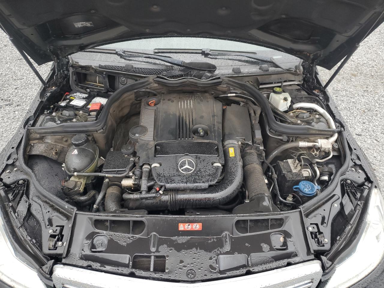 2013 Mercedes-Benz C-klasse VIN WDDGF4HB3DR245571 Copart auction photo, mechanical / minor dent/scratches damage thumbnail 11