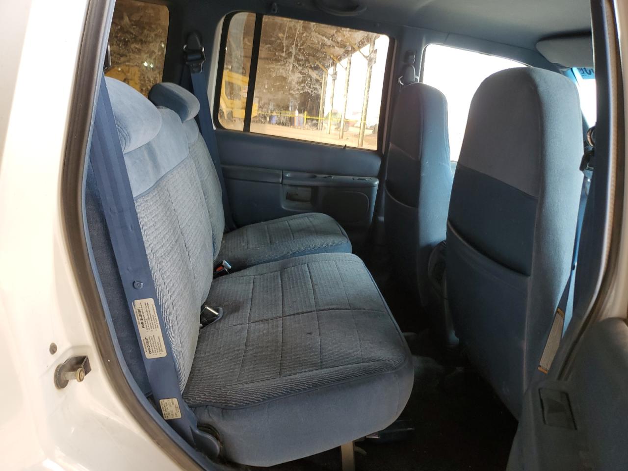 1996 Ford Explorer VIN 1FMDU34X4TUB28989 Copart auction photo, front end / side damage thumbnail 11