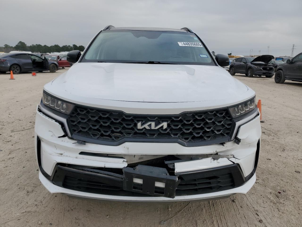 2022 KIA Sorento VIN 5XYRL4LC2NG134442 Copart auction photo, front end / rear end damage thumbnail 5