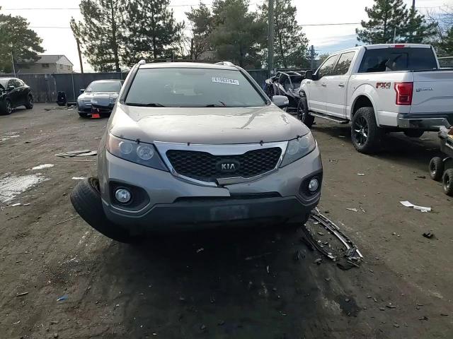 2012 KIA Sorento VIN 5XYKTDA60CG307046 Copart auction photo, all over damage thumbnail 11