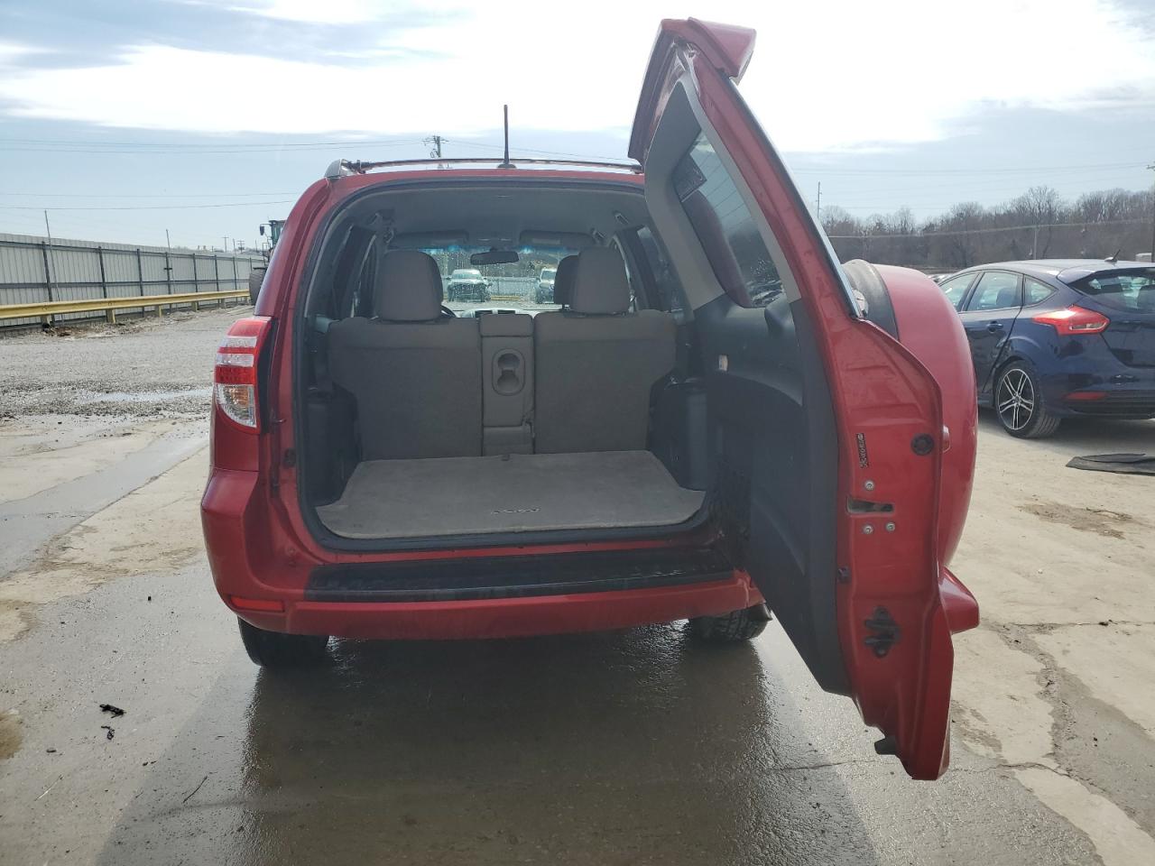 2012 Toyota RAV 4 VIN 2T3BF4DV3CW196312 Copart auction photo, front end damage thumbnail 6
