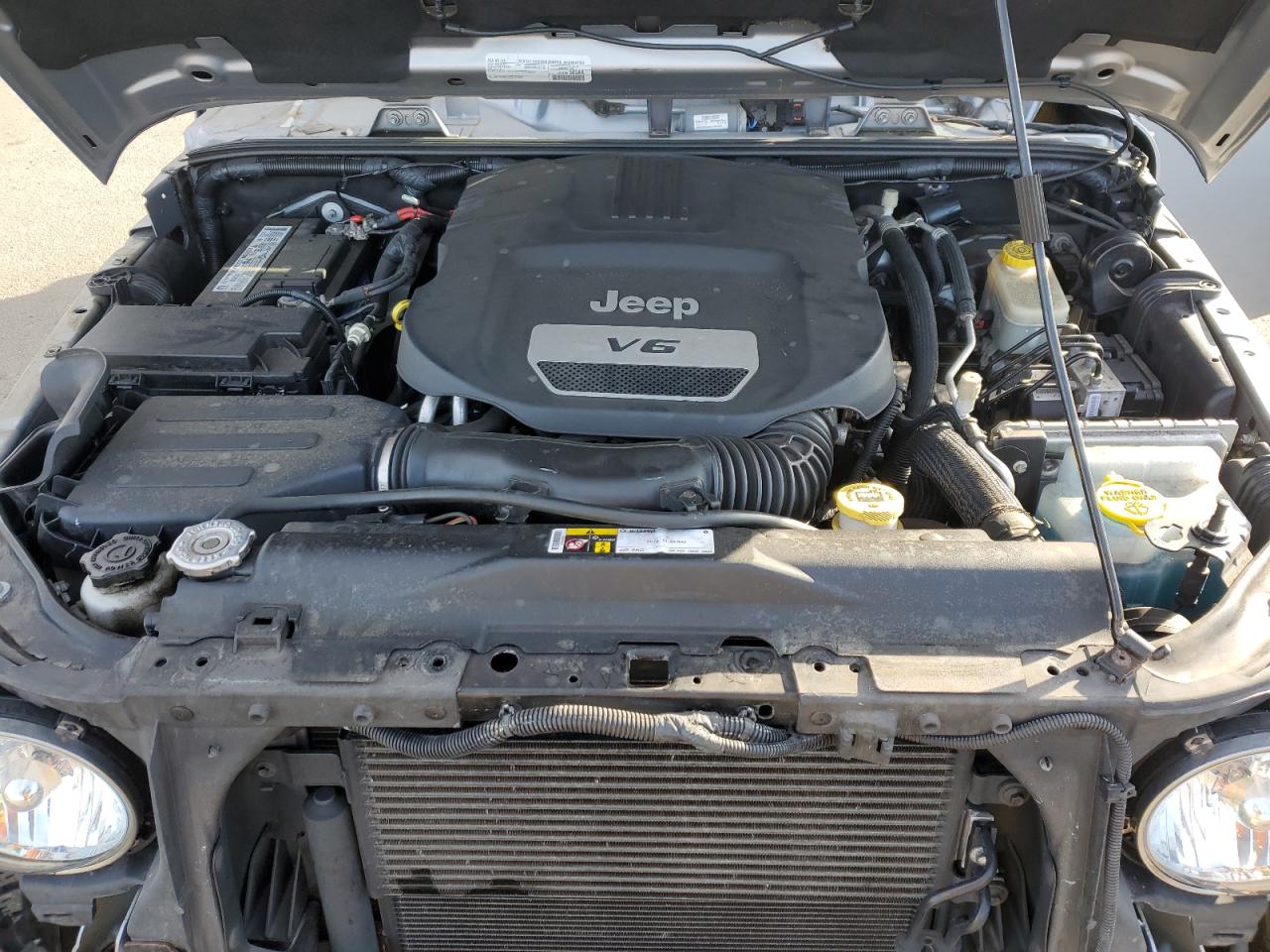 2016 Jeep Wrangler VIN 1C4BJWEG0GL290599 Copart auction photo, front end / side damage thumbnail 12