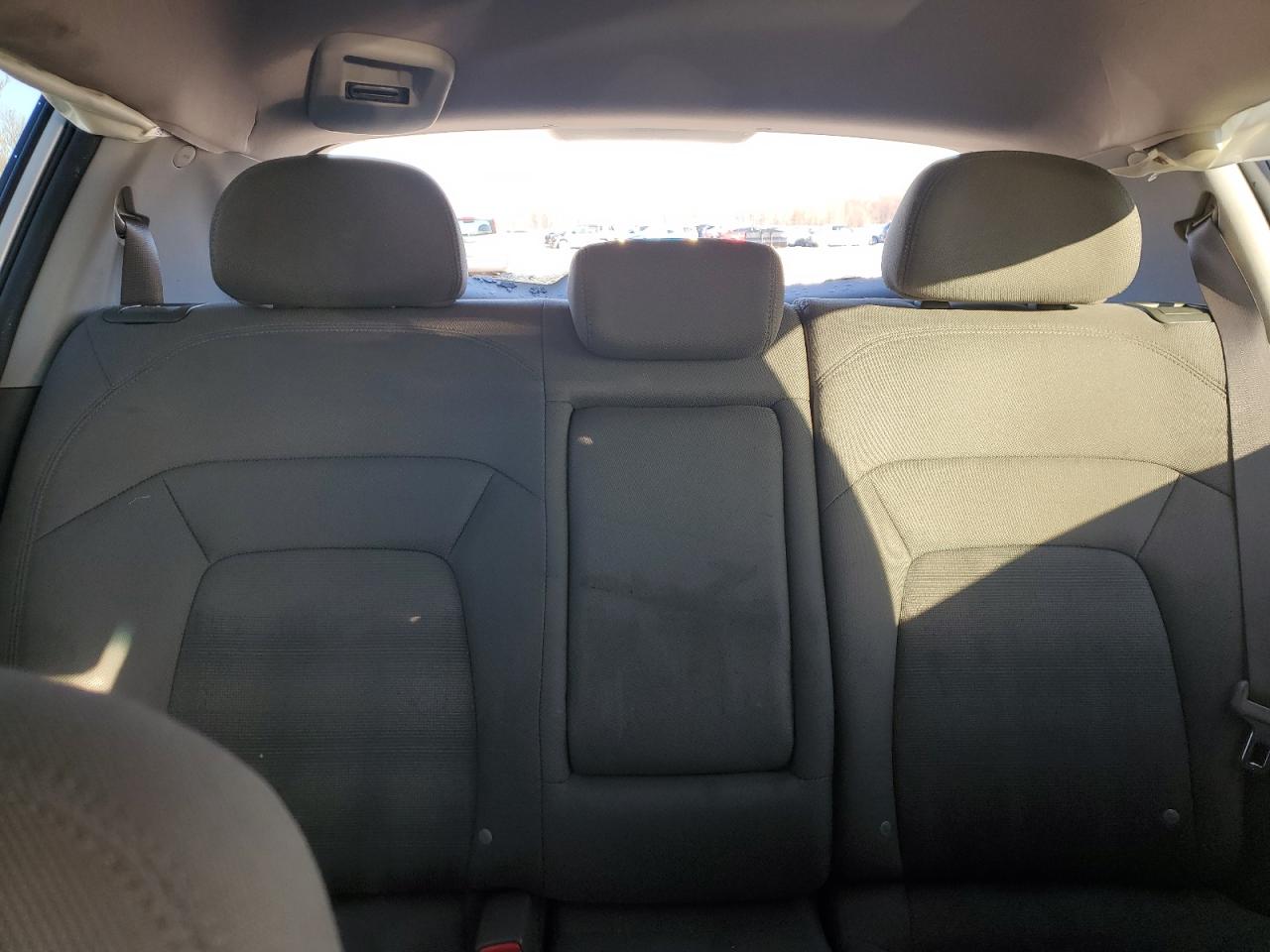 2011 KIA Sportage VIN KNDPBCA22B7058678 Copart auction photo, all over damage thumbnail 10