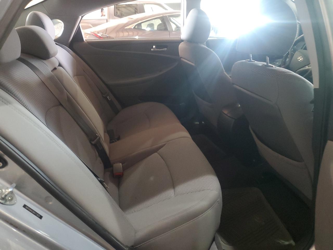 2011 Hyundai Sonata VIN 5NPEB4AC0BH173832 Copart auction photo, vandalism damage thumbnail 11