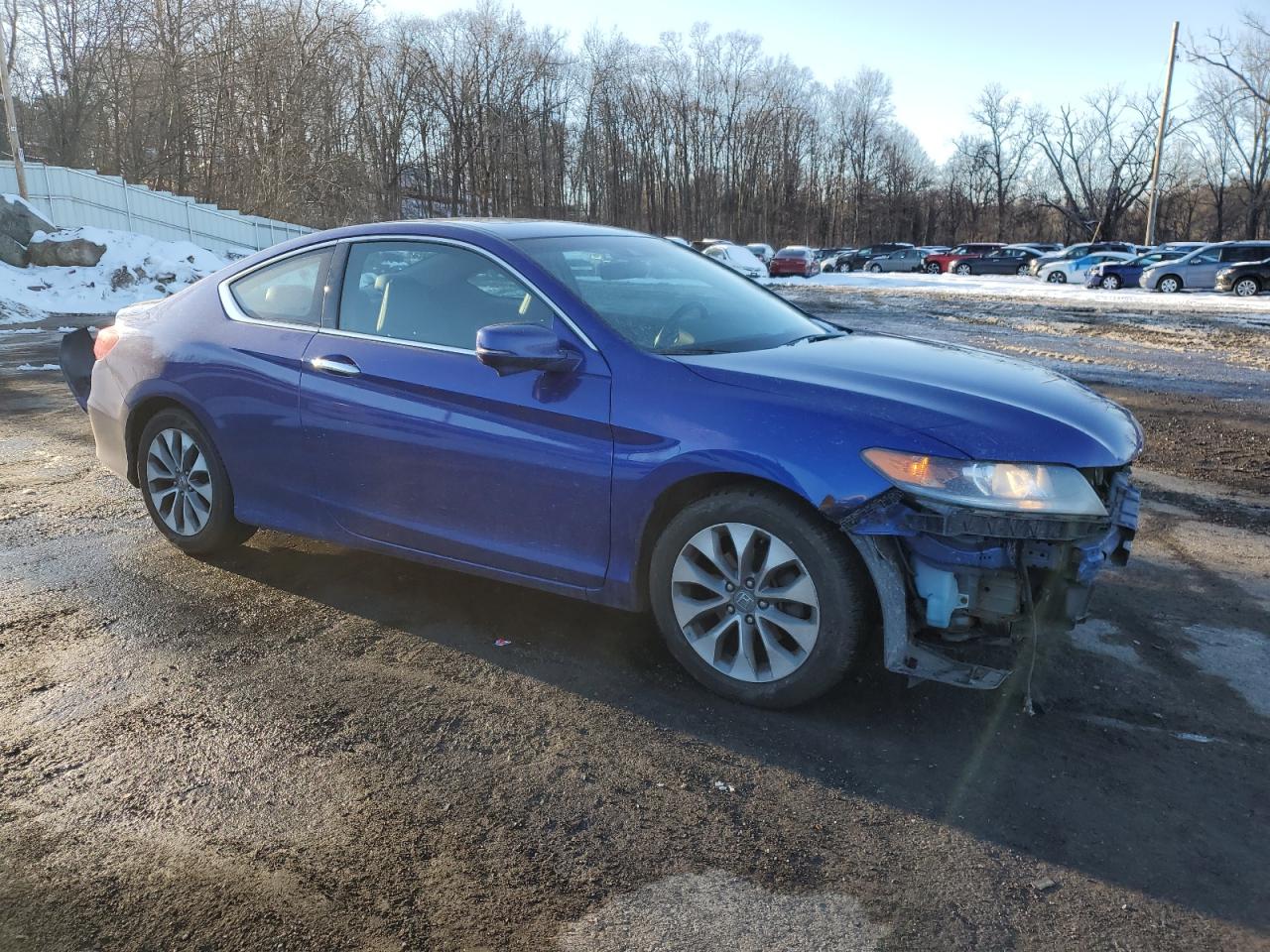2013 Honda Accord VIN 1HGCT1B87DA001631 Copart auction photo, front end / minor dent/scratches damage thumbnail 4