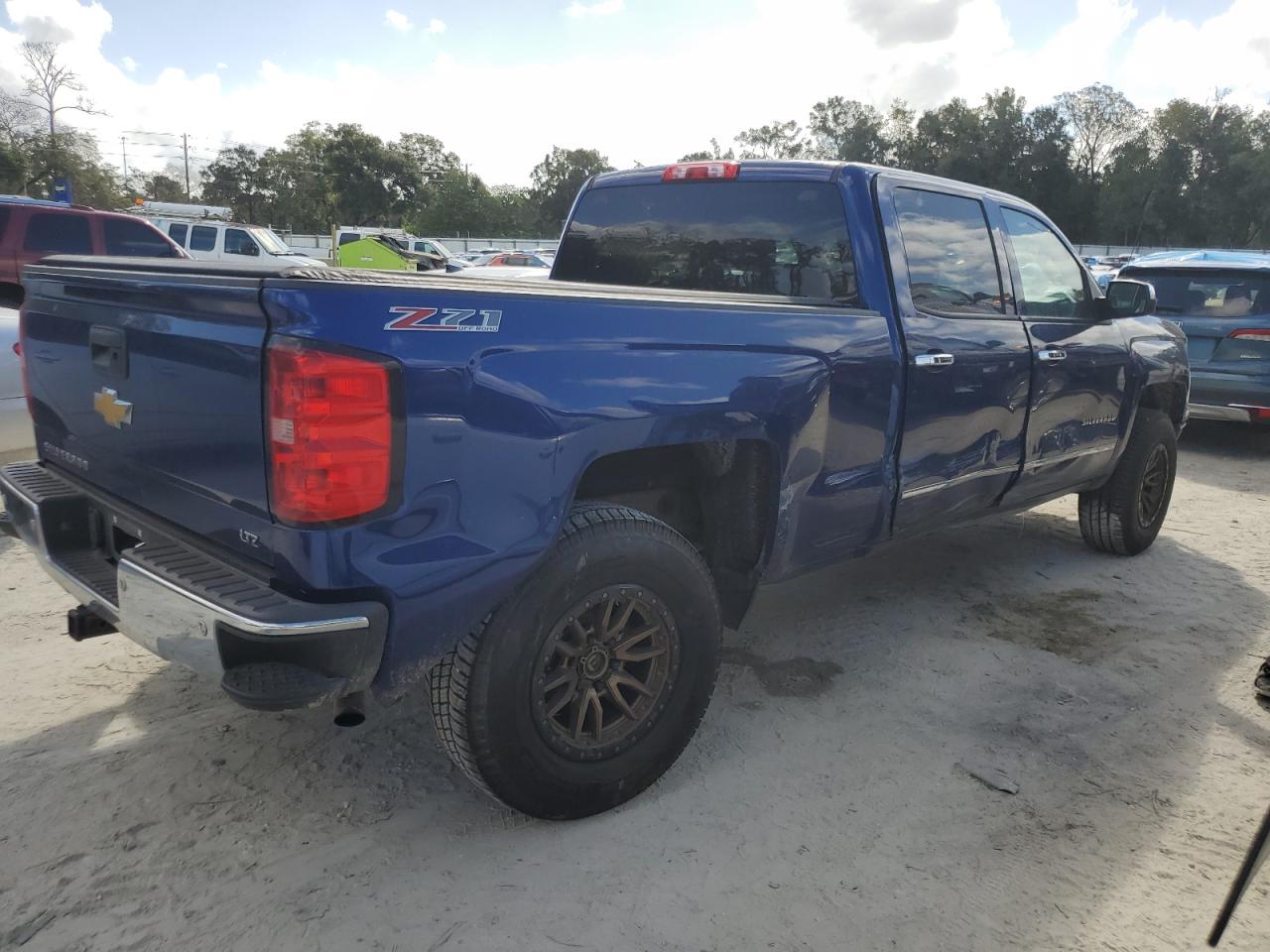 2014 Chevrolet Silverado VIN 3GCUKSEC5EG328673 Copart auction photo, side / rear end damage thumbnail 3