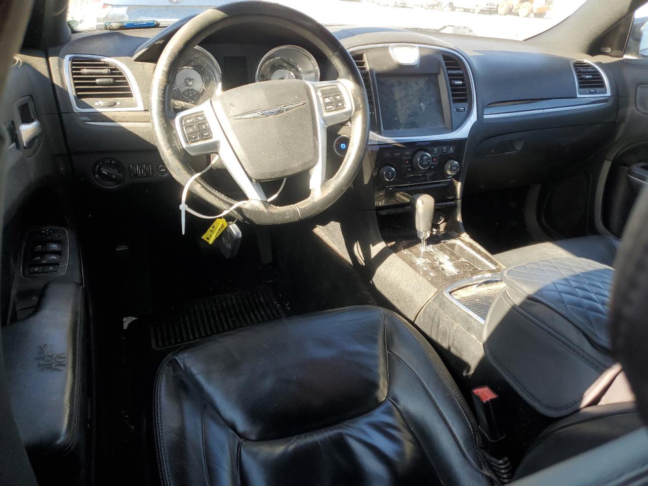 2011 Chrysler 300 VIN 2C3CA5CG4BH599147 Copart auction photo, minor dent/scratches damage thumbnail 8