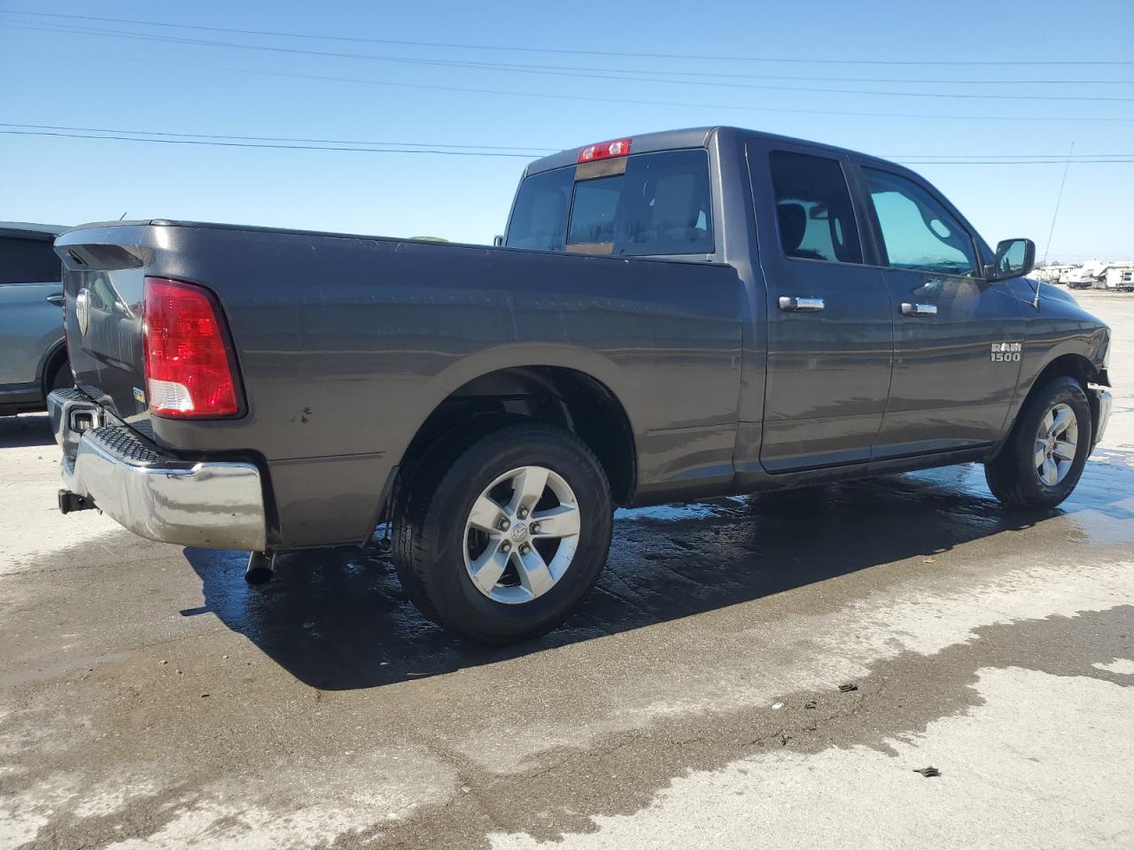2015 RAM 1500 VIN 1C6RR6GG8FS646040 Copart auction photo, front end damage thumbnail 3