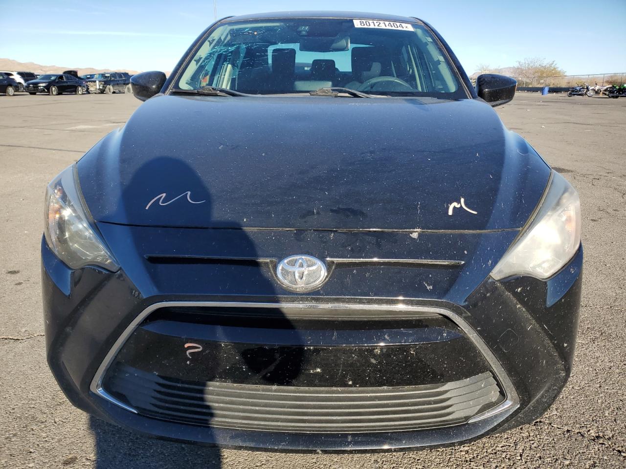 2018 Toyota Yaris VIN 3MYDLBYV1JY303219 Copart auction photo, rear end damage thumbnail 5