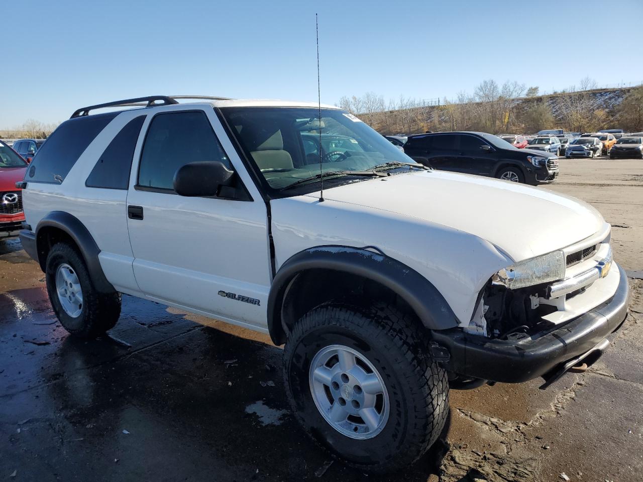 2005 Chevrolet Blazer VIN 1GNCT18X65K106659 Copart auction photo, front end / hail damage thumbnail 4