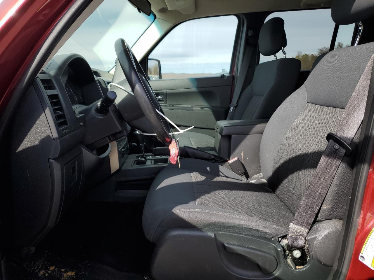 2011 Jeep Liberty (North America) VIN 1J4PN2GK6BW566371 Copart auction photo, front end / minor dent/scratches damage thumbnail 7