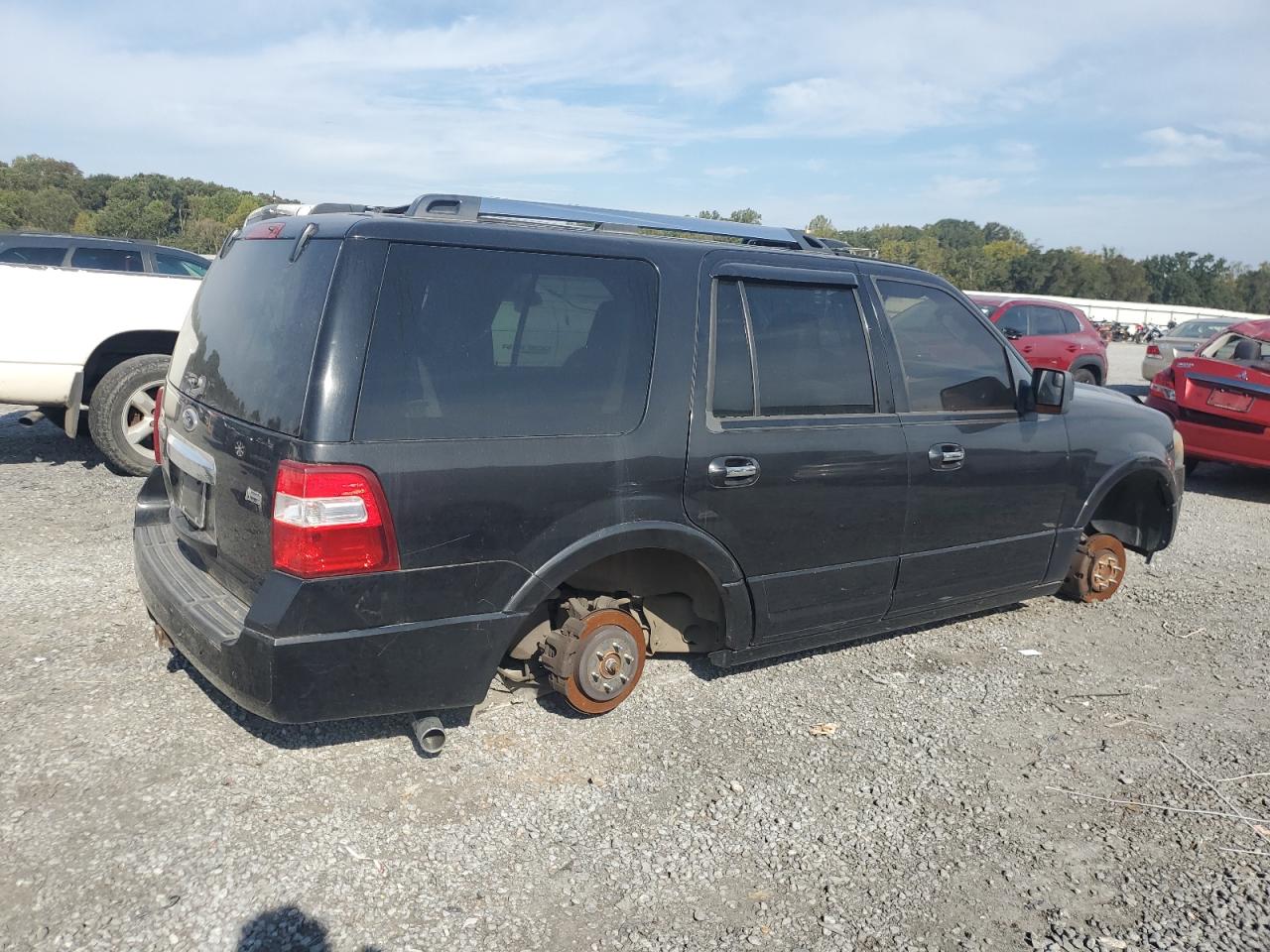 2012 Ford Expedition VIN 1FMJU1K59CEF51733 Copart auction photo, hail / minor dent/scratches damage thumbnail 3