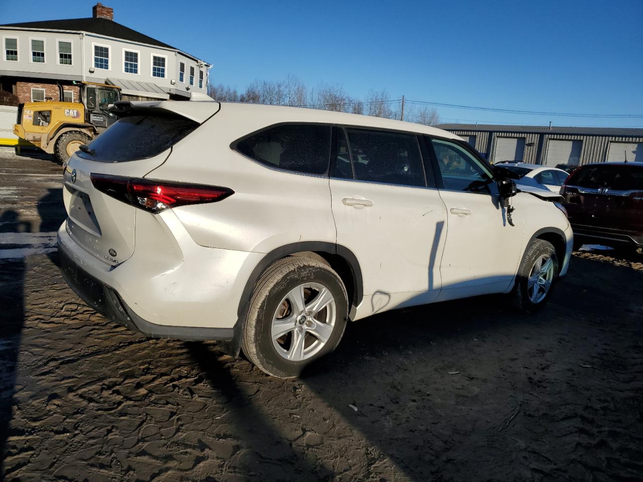 2021 Toyota Highlander VIN 5TDBZRBH2MS528745 Copart auction photo, front end damage thumbnail 3