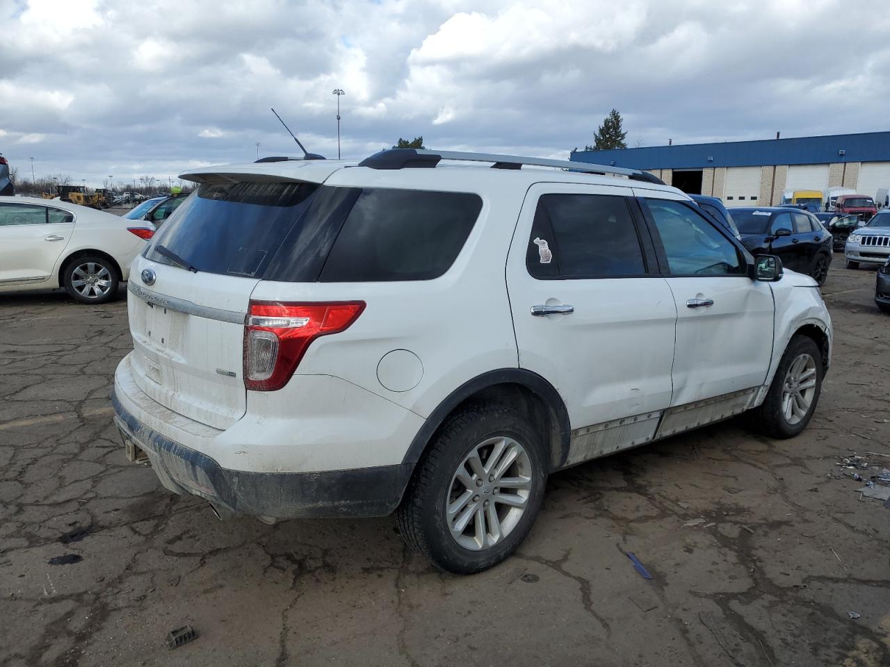 2015 Ford Explorer VIN 1FM5K8D8XFGB30653 Copart auction photo, all over damage thumbnail 3