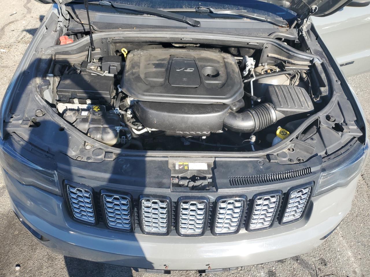 2020 Jeep Grand Cherokee VIN 1C4RJFAG8LC198574 Copart auction photo, vandalism / rear end damage thumbnail 12