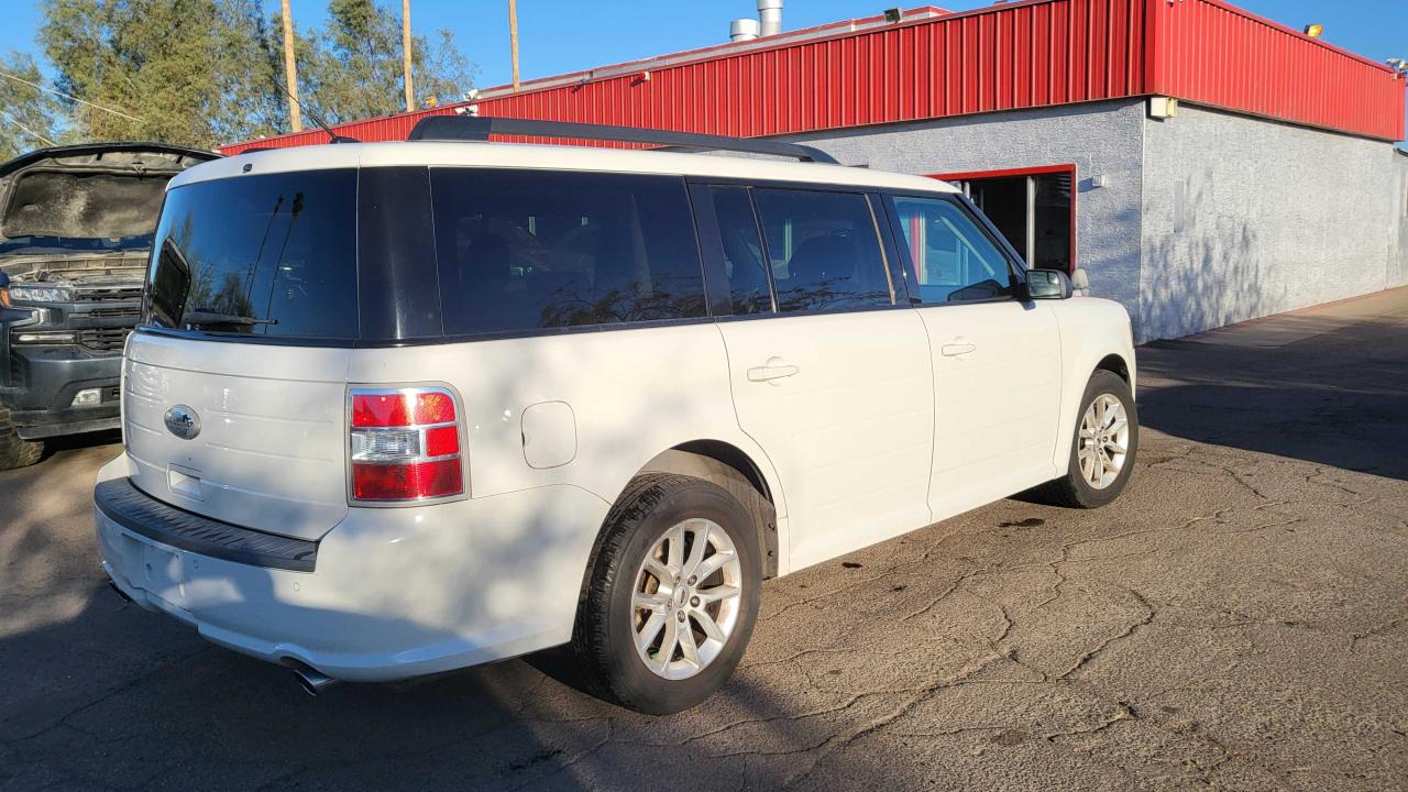 2013 Ford Flex VIN 2FMGK5B87DBD03172 Copart auction photo, normal wear / minor dent/scratches damage thumbnail 4