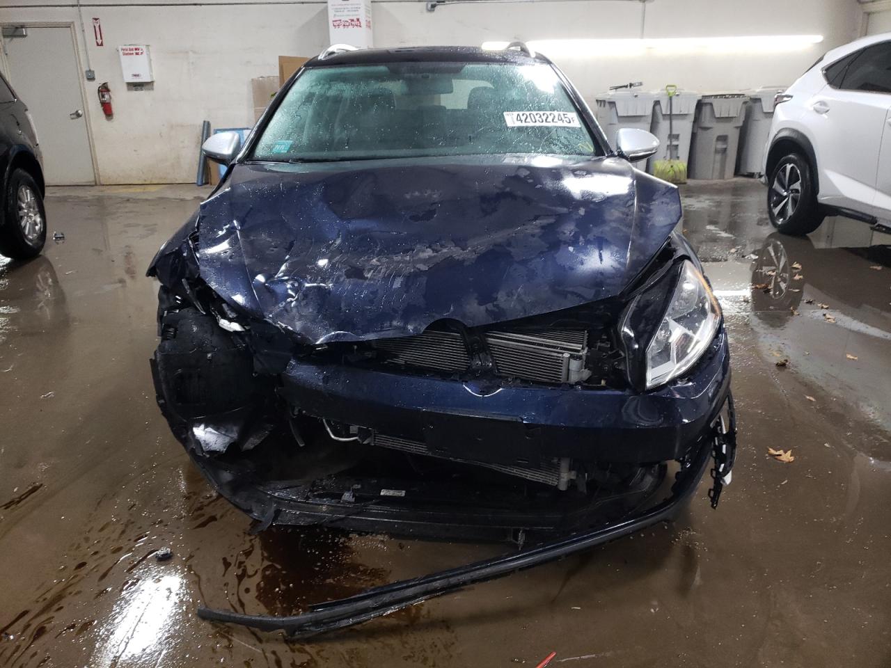 2017 Volkswagen Golf VIN 3VWH17AU4HM509895 Copart auction photo, front end damage thumbnail 5