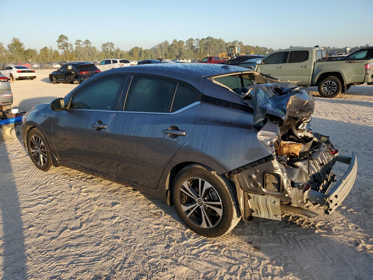 2022 Nissan Sentra VIN 3N1AB8CV2NY235973 Copart auction photo, rear end damage thumbnail 2