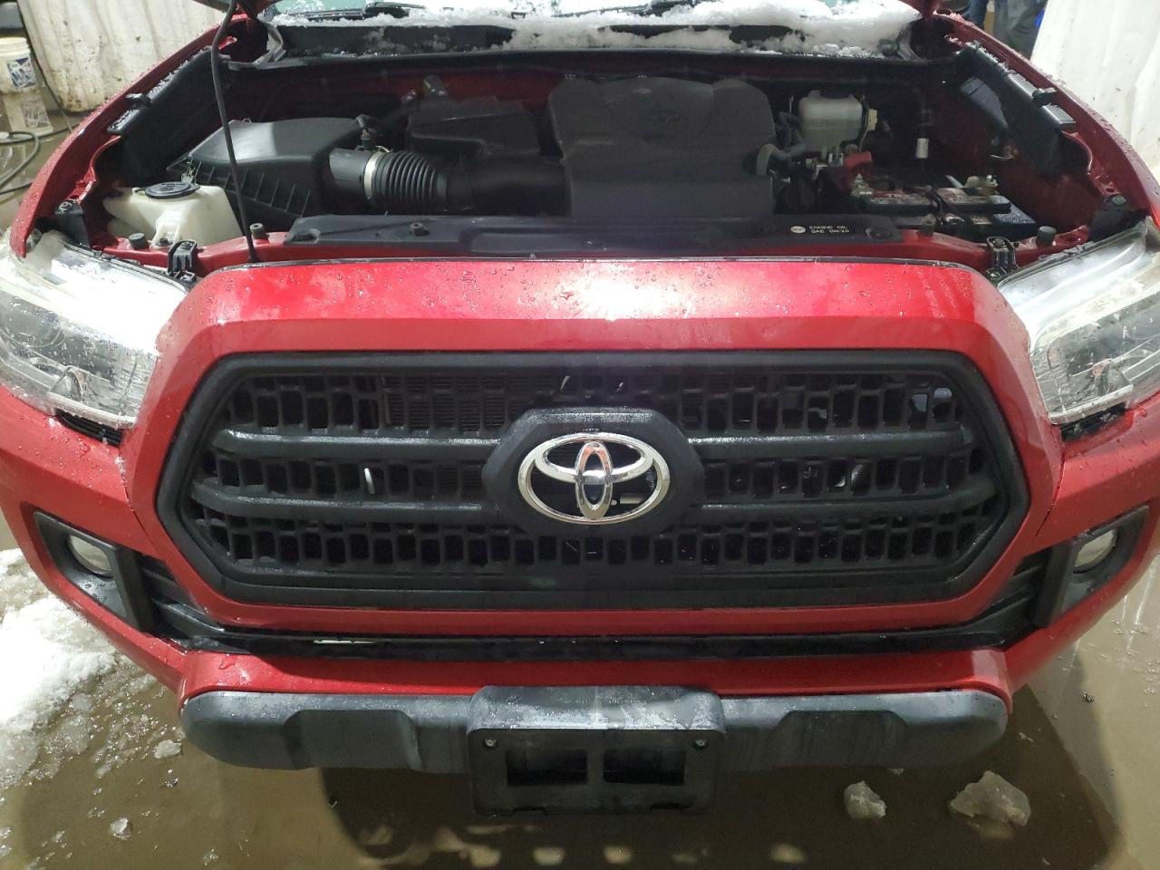 2017 Toyota Tacoma VIN 5TFCZ5AN2HX077885 Copart auction photo, all over damage thumbnail 11