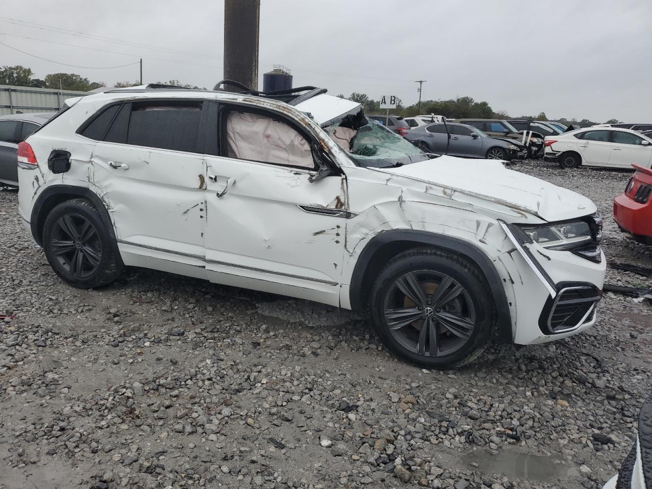 2020 Volkswagen Atlas VIN 1V26E2CA6LC223902 Copart auction photo, all over damage thumbnail 4