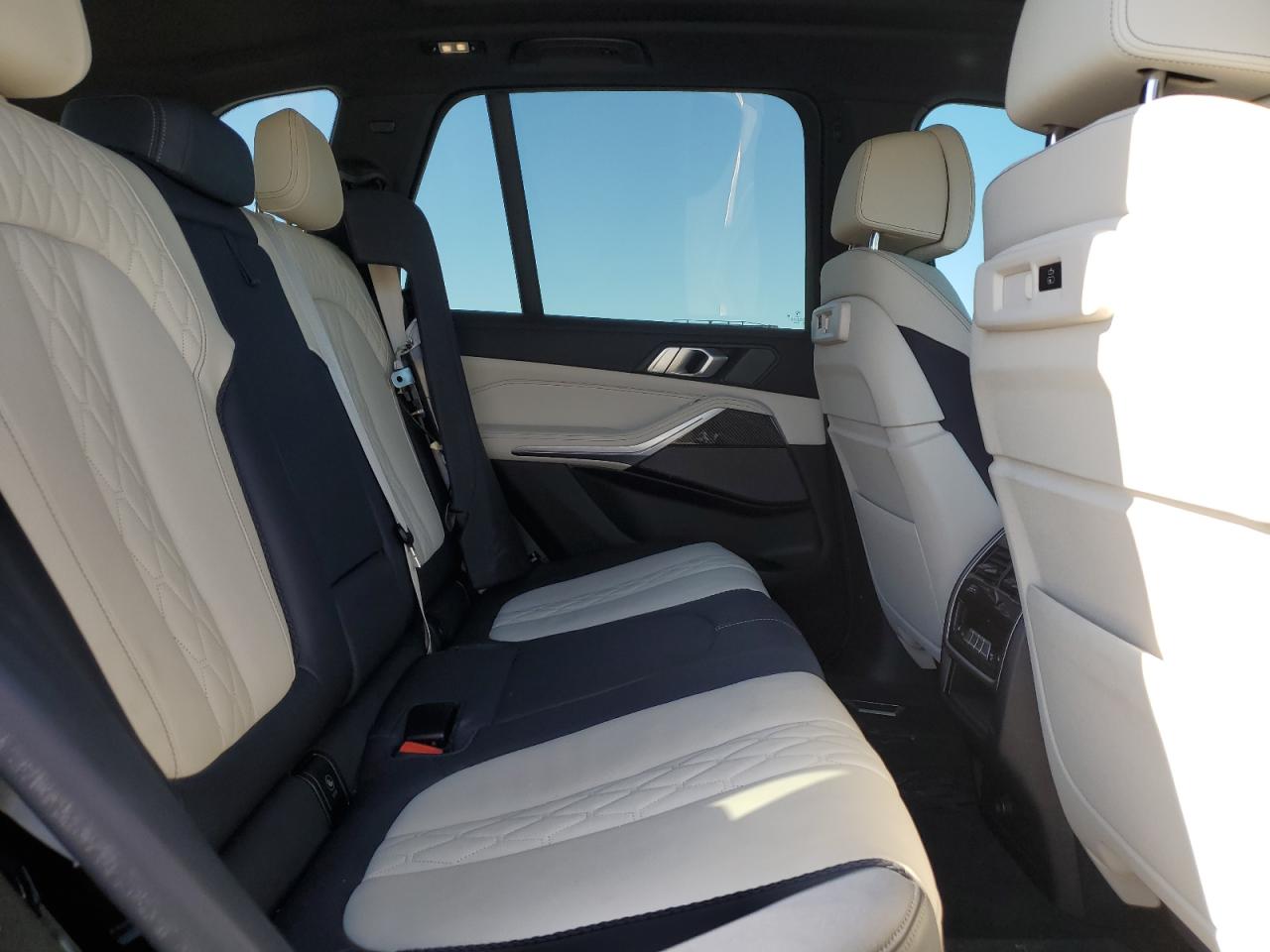 2021 BMW X5 VIN 5UXJU4C06M9G60154 Copart auction photo, rear end / minor dent/scratches damage thumbnail 11