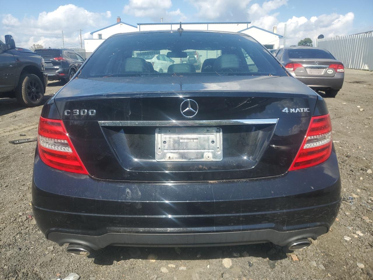 2013 Mercedes-Benz C-klasse VIN WDDGF8AB5DA775704 Copart auction photo, front end damage thumbnail 6