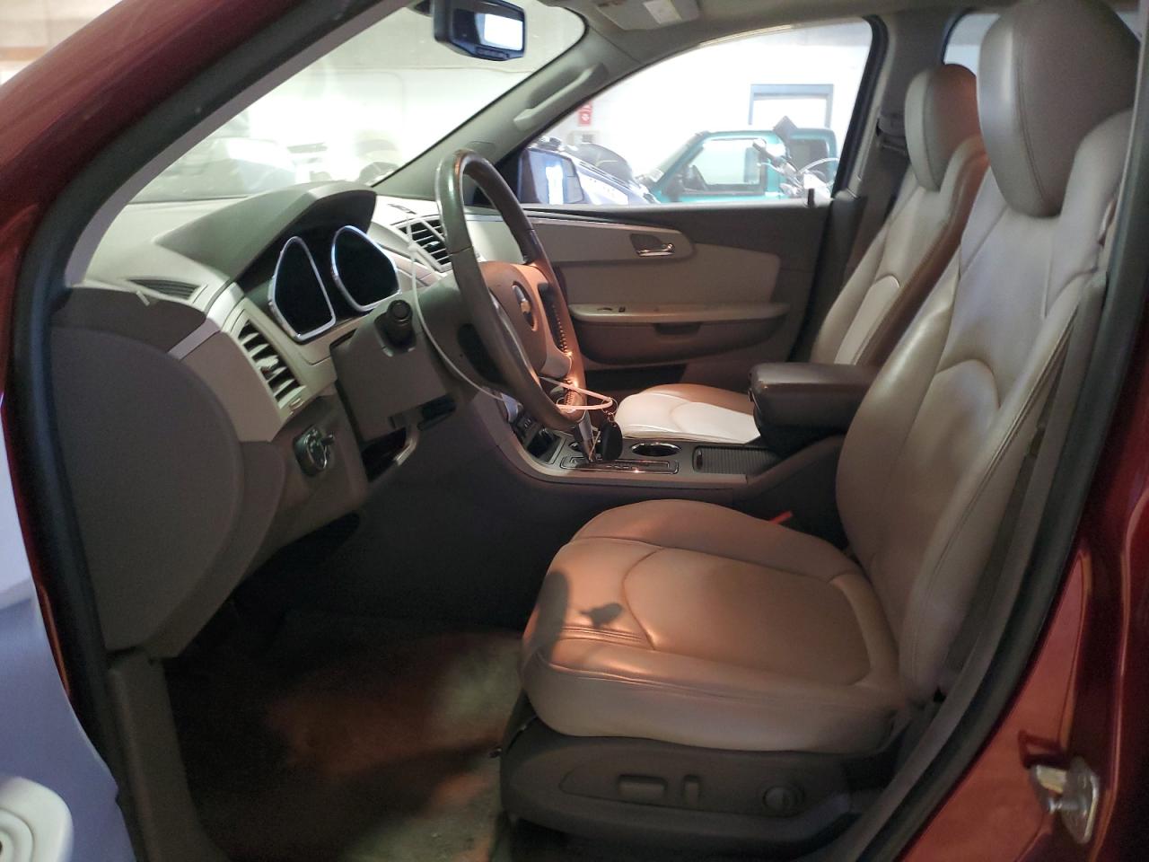 2011 Chevrolet Traverse VIN 1GNKRJED2BJ133606 Copart auction photo, front end / minor dent/scratches damage thumbnail 7