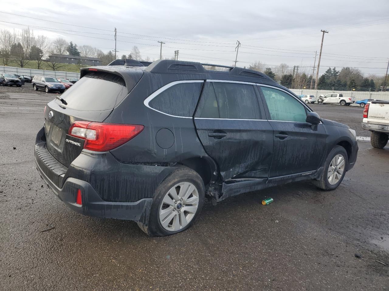 2018 Subaru Outback VIN 4S4BSACC6J3301883 Copart auction photo, side / rear end damage thumbnail 3