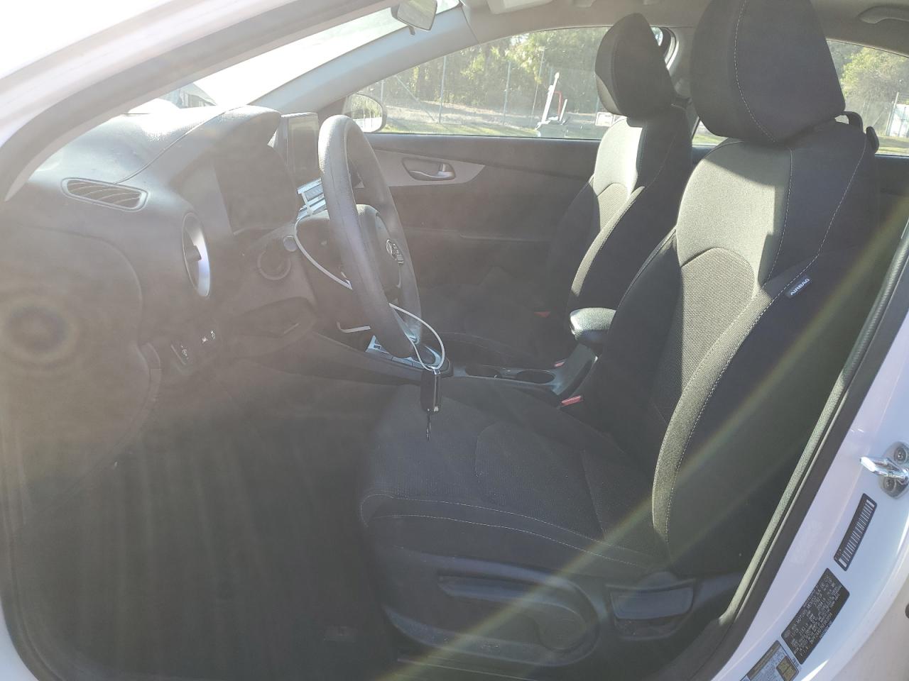 2019 KIA Forte VIN 3KPF24AD7KE063894 Copart auction photo, front end / minor dent/scratches damage thumbnail 7
