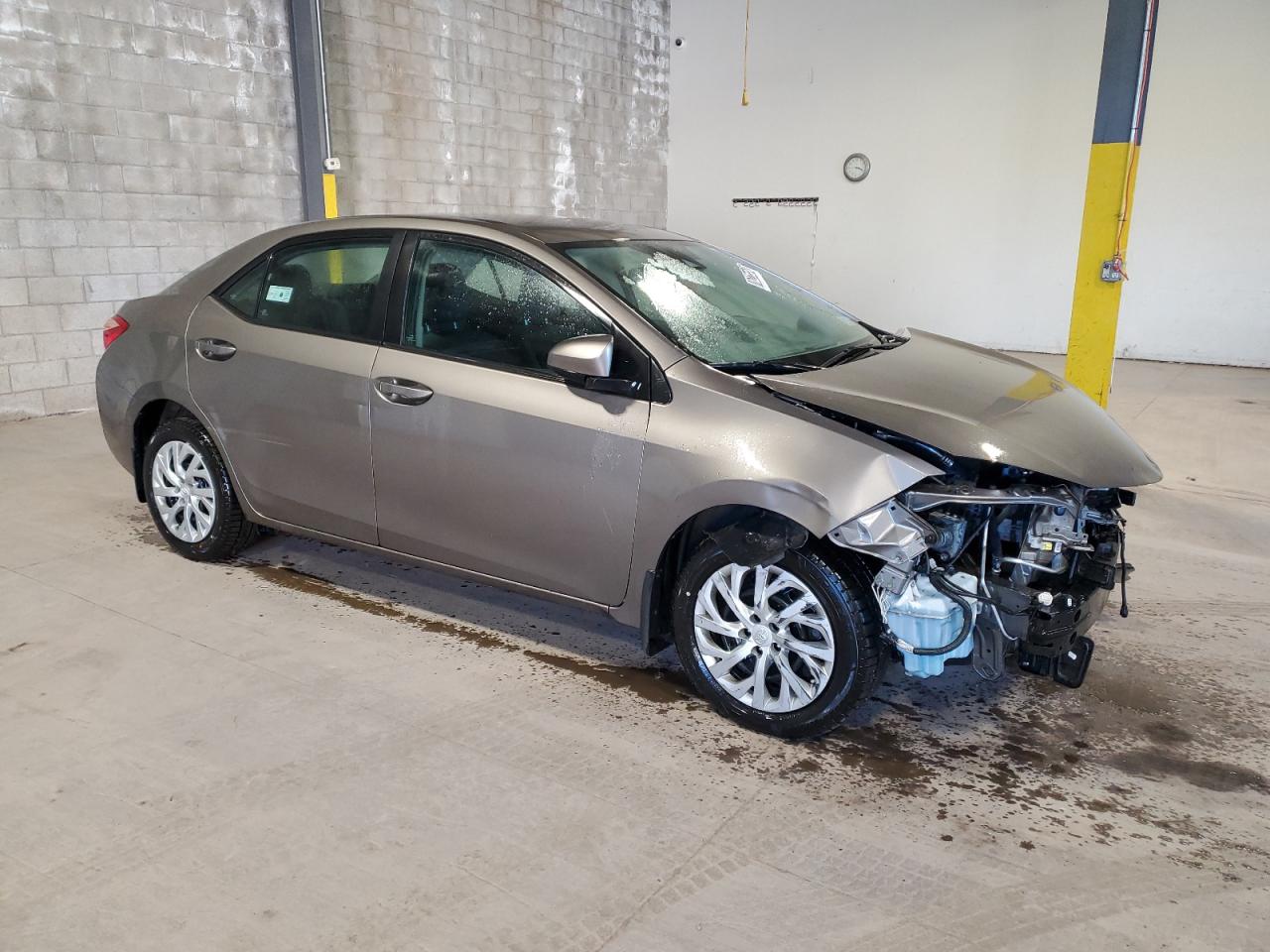 2018 Toyota Corolla VIN 2T1BURHE2JC059916 Copart auction photo, front end / side damage thumbnail 4