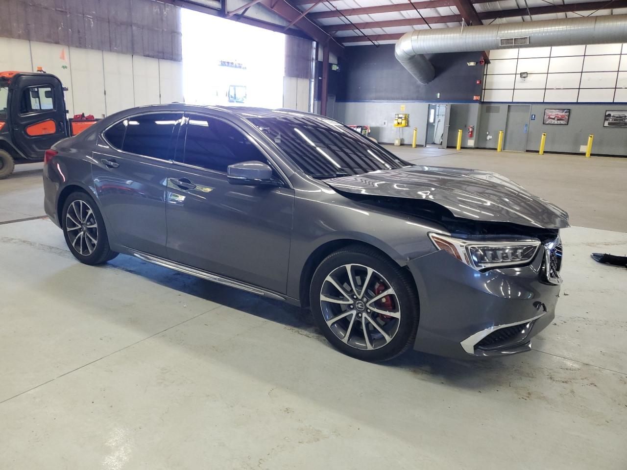 2018 Acura TLX VIN 19UUB3F54JA000550 Copart auction photo, front end damage thumbnail 4