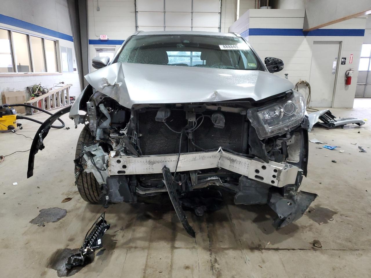 2017 Toyota Highlander VIN 5TDDZRFH6HS370497 Copart auction photo, all over damage thumbnail 5
