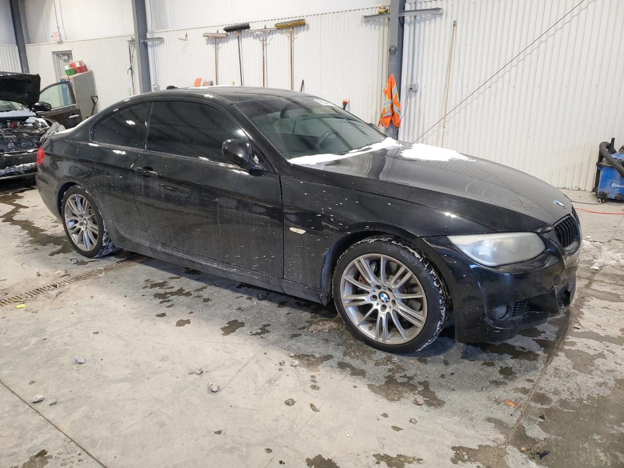 2011 BMW 3er VIN WBAKF9C55BE262280 Copart auction photo, hail / mechanical damage thumbnail 4