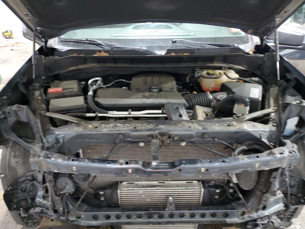 2019 Chevrolet Silverado VIN 1GCRYDEK9KZ301222 Copart auction photo, front end / minor dent/scratches damage thumbnail 11