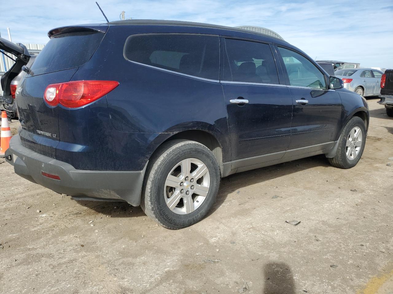 2011 Chevrolet Traverse VIN 1GNKRGED8BJ412206 Copart auction photo, side damage thumbnail 3