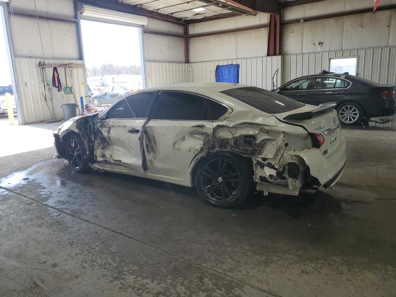 2017 Nissan Altima VIN 1N4BL3APXHC177099 Copart auction photo, all over damage thumbnail 2