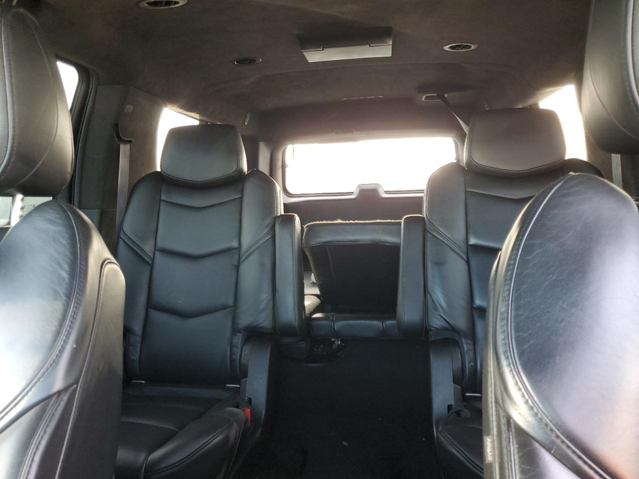2015 Cadillac Escalade VIN 1GYS3UKJ6FR702979 Copart auction photo, front end / rear end damage thumbnail 10